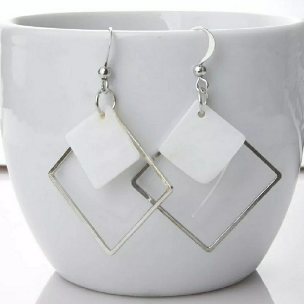 Shell Dangle Earrings
